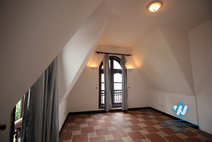 Gorgeous house in Tay Ho district for rent 